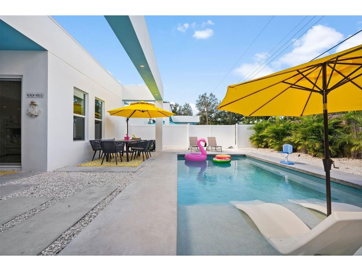 2375 Waldemere Street Sarasota FL 34239 A4654505 image33