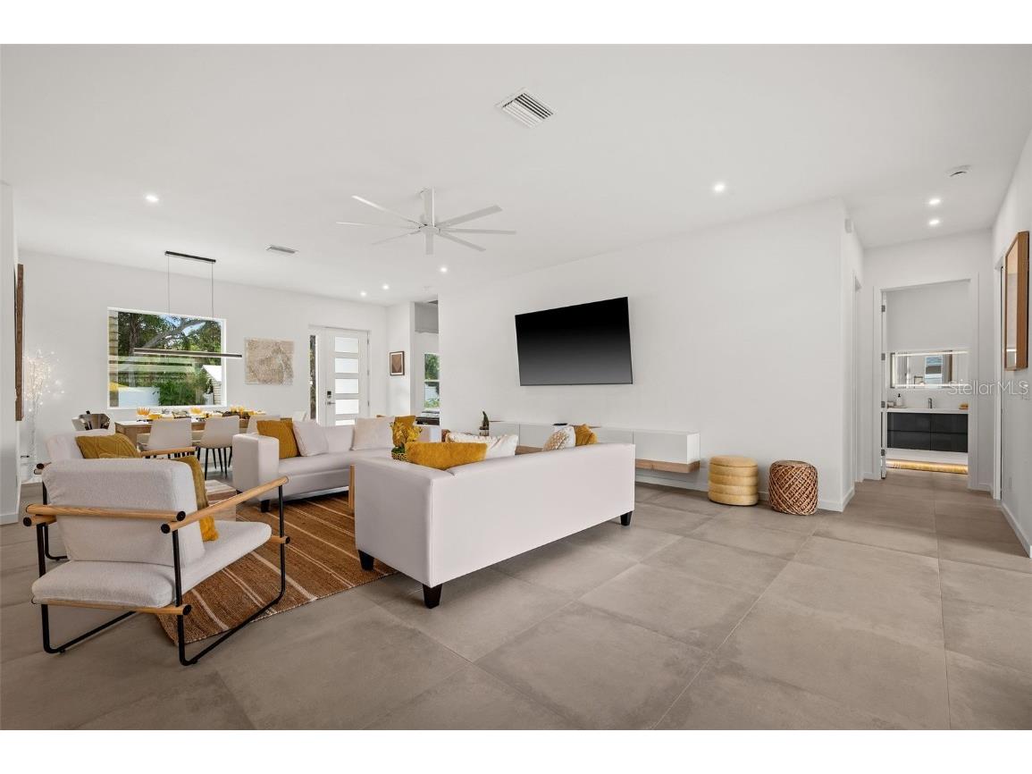 2375 Waldemere Street Sarasota FL 34239 A4654505 image9