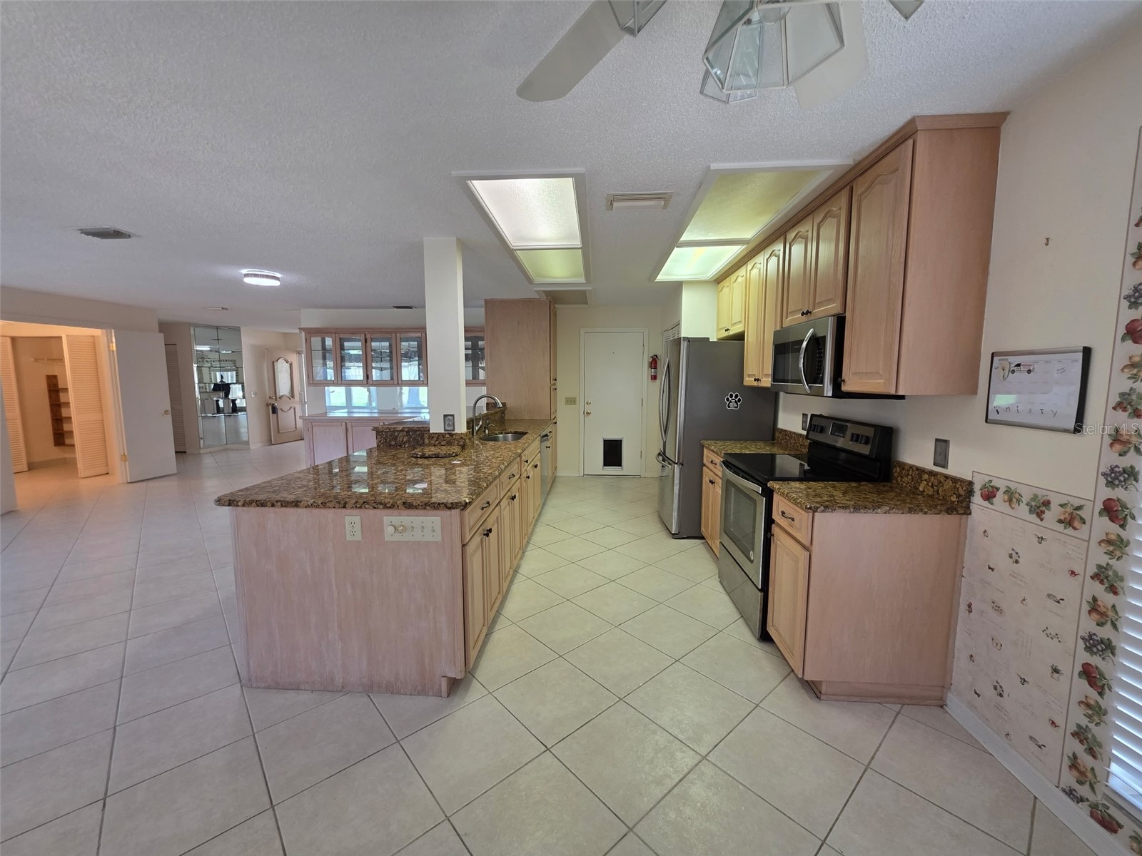 2376 Bent Pine Court Spring Hill FL 34606 W7883024 image8