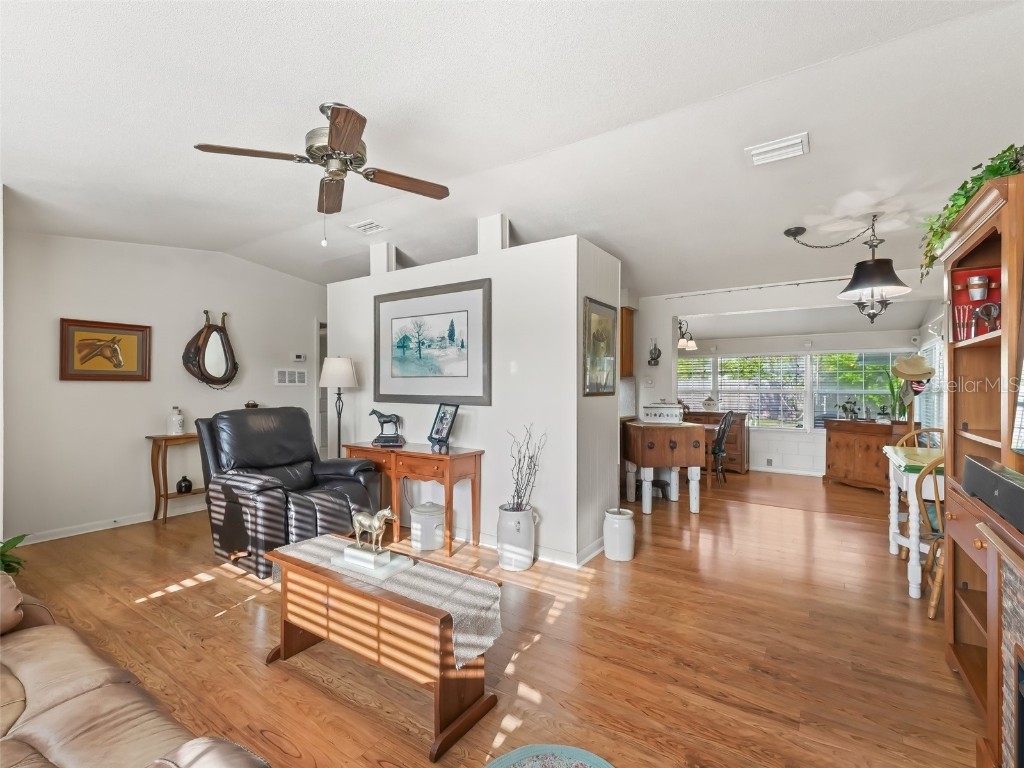 2376 Cr 444 Lake Panasoffkee FL 33538 G5104453 image15