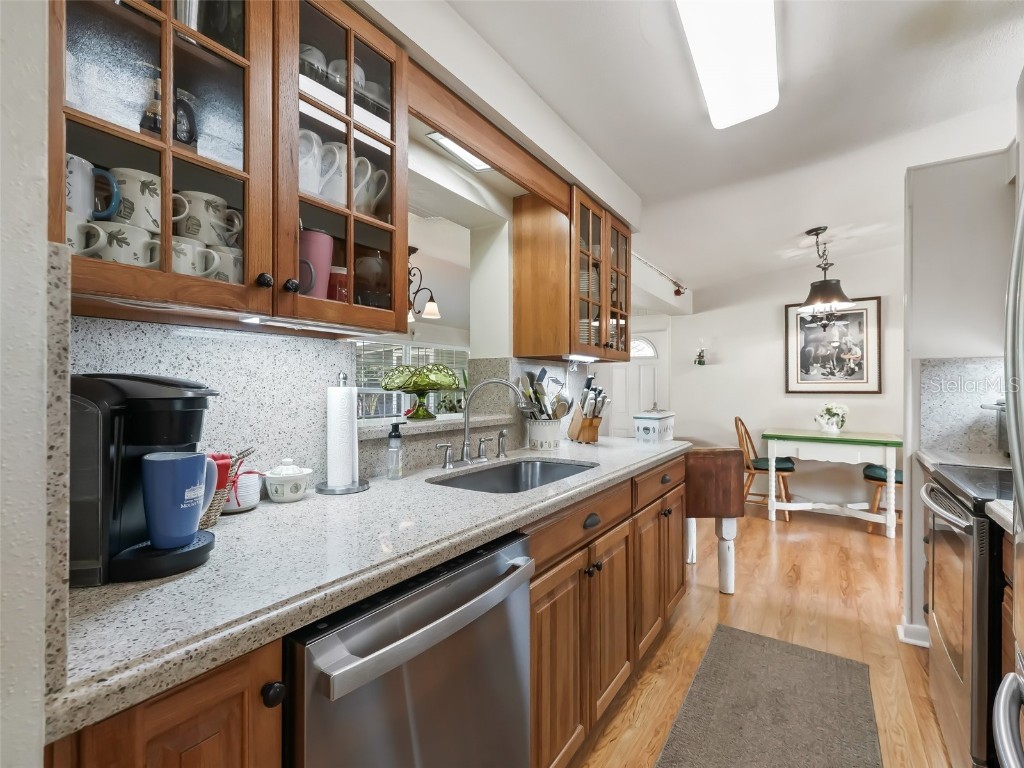 2376 Cr 444 Lake Panasoffkee FL 33538 G5104453 image25