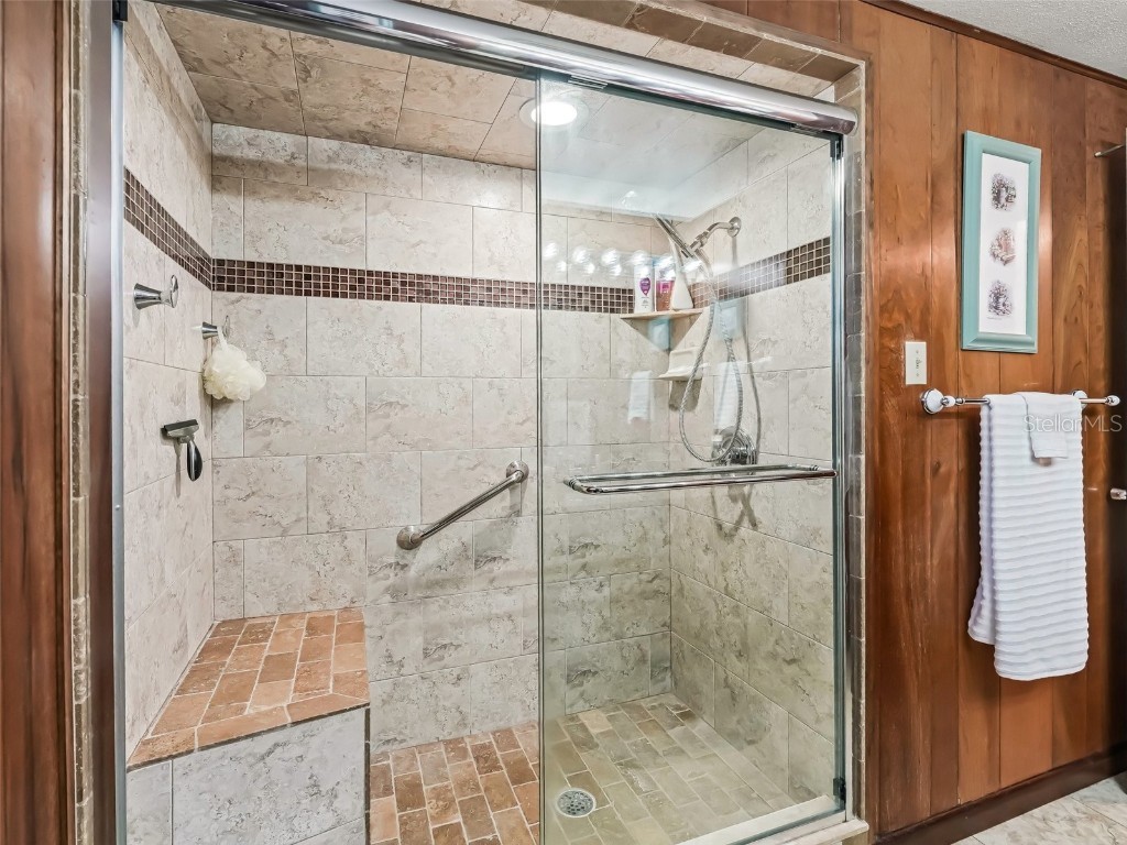 2376 Cr 444 Lake Panasoffkee FL 33538 G5104453 image32