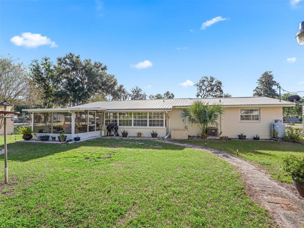 2376 Cr 444 Lake Panasoffkee FL 33538 G5104453 image40