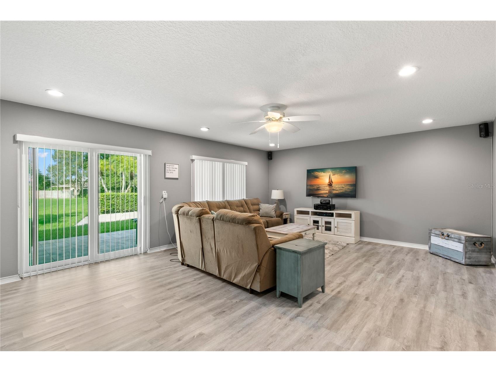 2376 Hanover Drive Dunedin FL 34698 TB8527945 image4