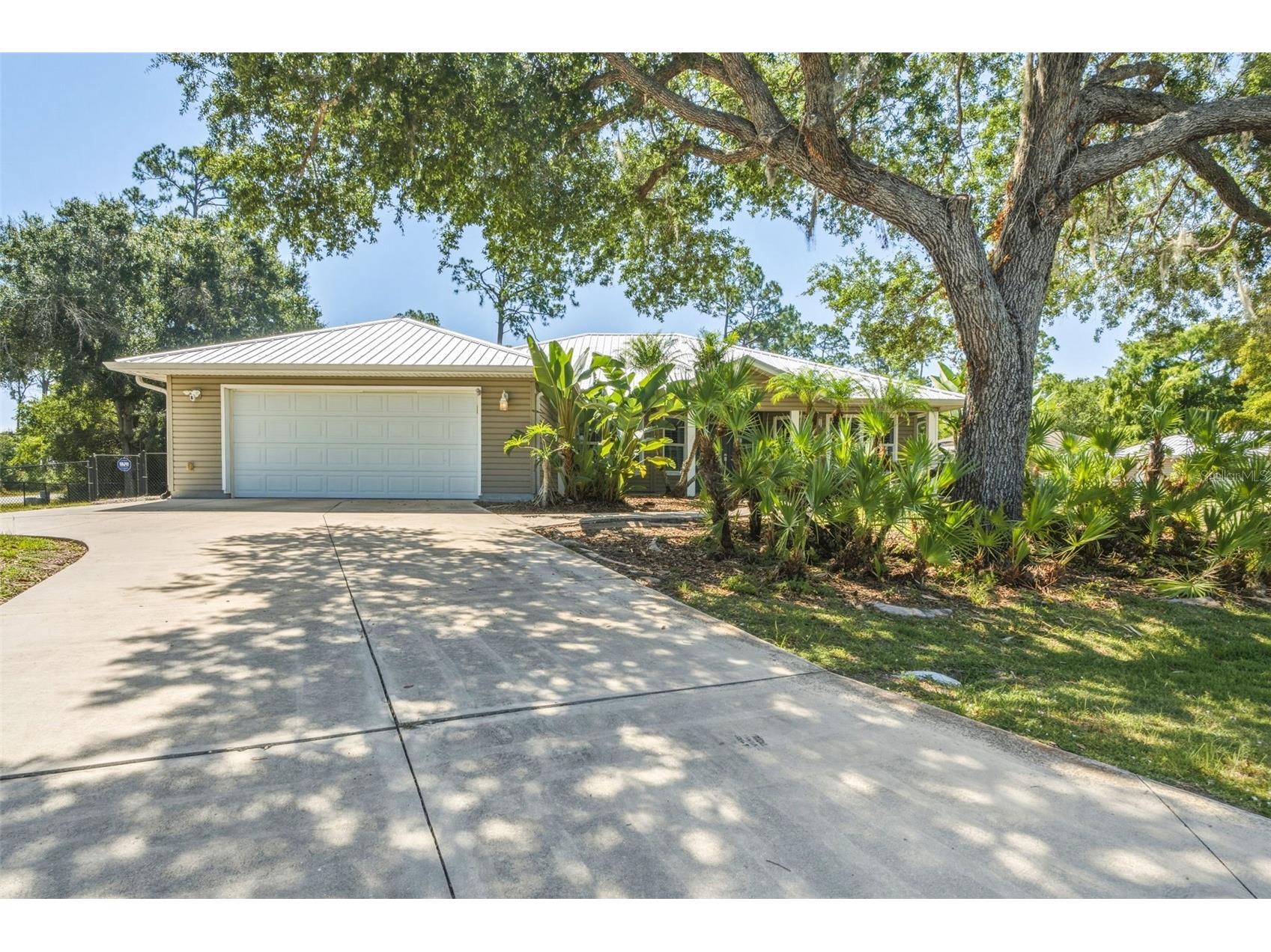 2376 Staver Street Port Charlotte FL 33980 C7528058 image1