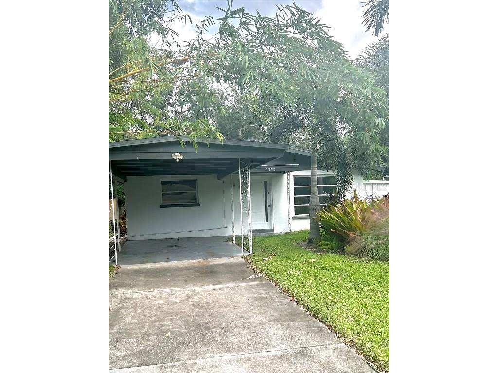 2377 Main Street Sarasota FL 34237 A4670564 image1