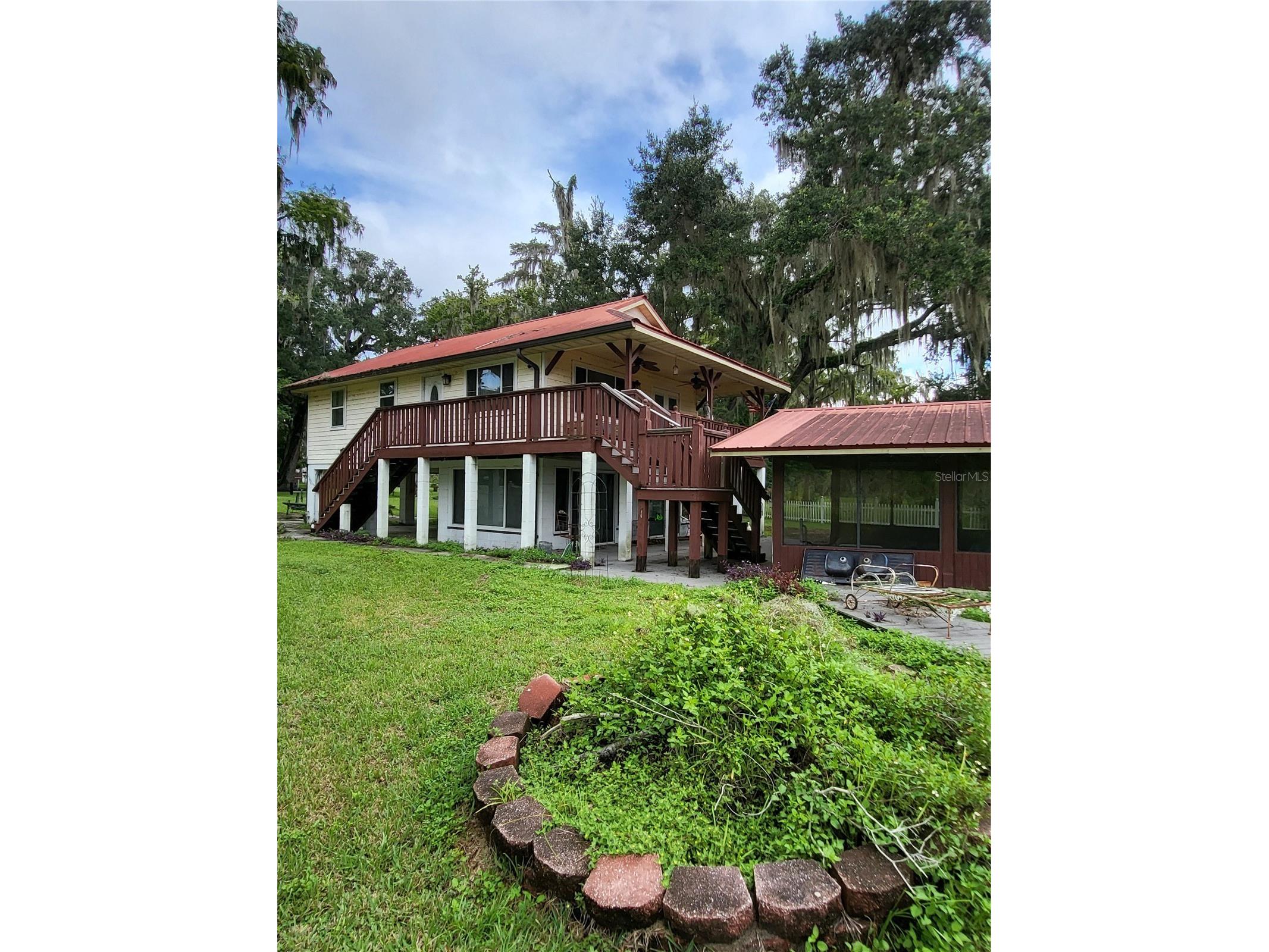 2377 NW 34th Place Lake Panasoffkee FL 33538 - OUTLET RIVER TB8459963 image24