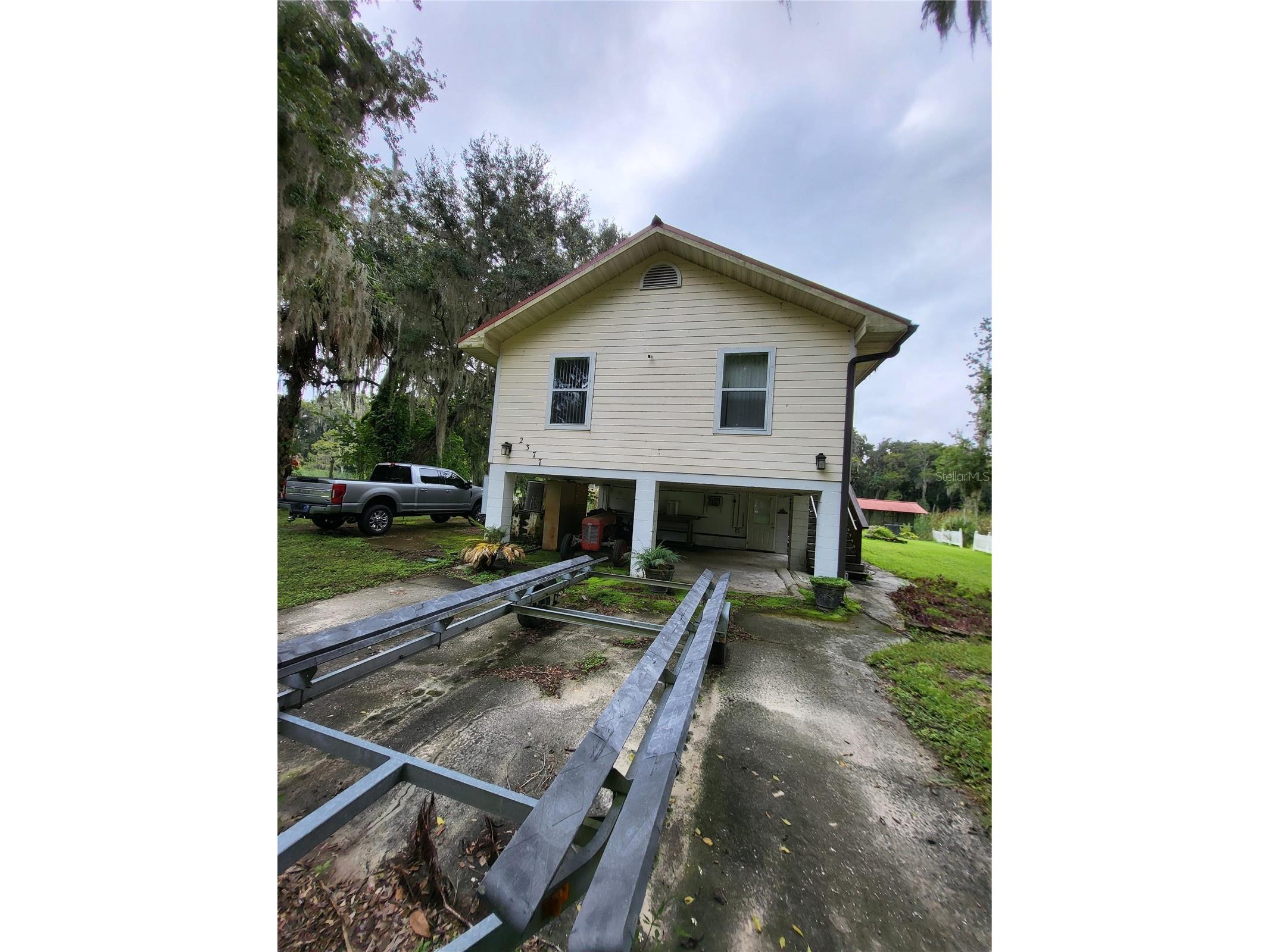 2377 NW 34th Place Lake Panasoffkee FL 33538 - OUTLET RIVER TB8459963 image3