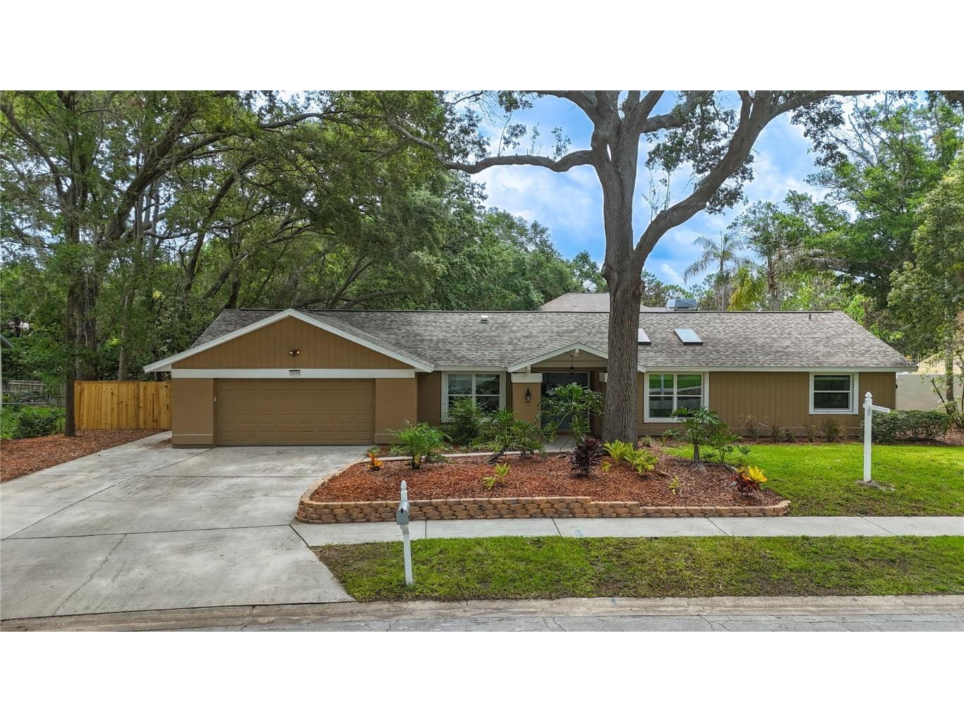 2379 Barcelona Drive Dunedin FL 34698 U8247222 image1