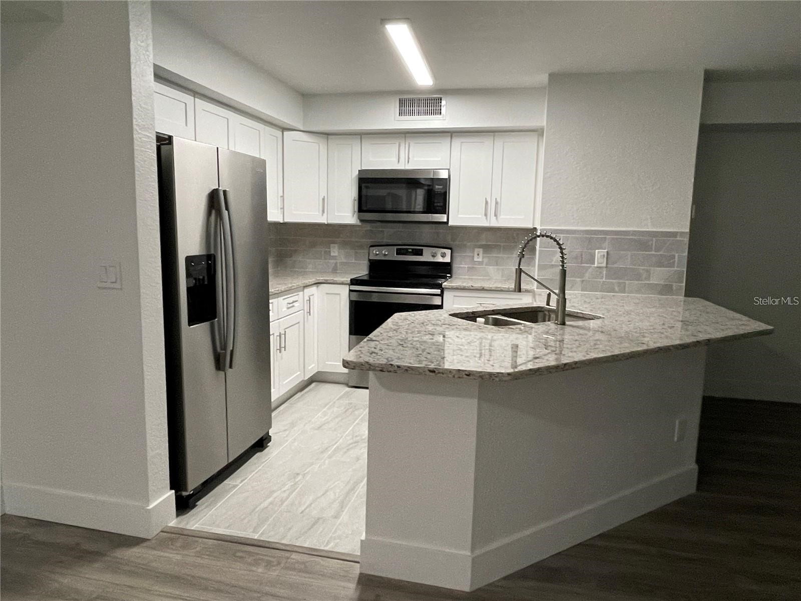 238 Afton Square #206 Altamonte Springs FL 32714 O6391896 image4