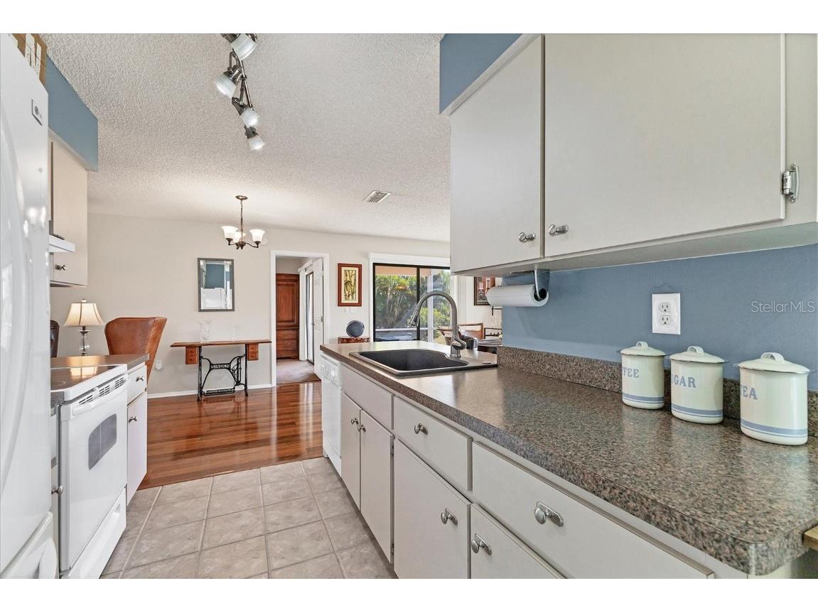 238 Annapolis Lane Rotonda West FL 33947 D6144604 image14