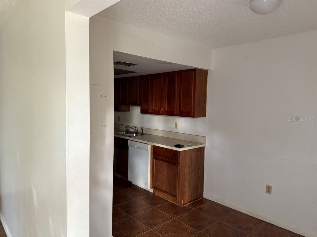 238 Chandler Street #101 Cape Canaveral FL 32920 O6352300 image2