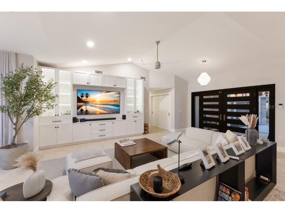 238 Island Circle Sarasota FL 34242 A4650032 image11