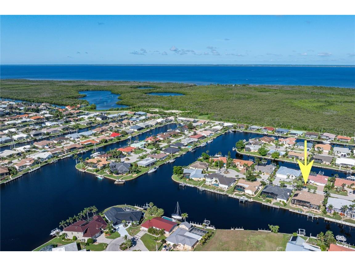238 Lido Drive Punta Gorda FL 33950 - LOOK DOWN COVE CANAL C7515109 image2
