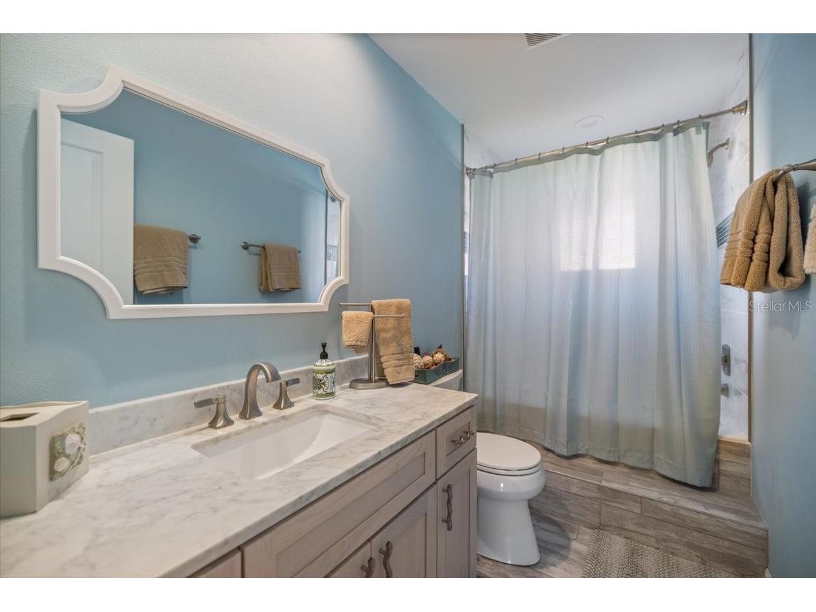 238 Lookout Point Drive Osprey FL 34229 A4671468 image19