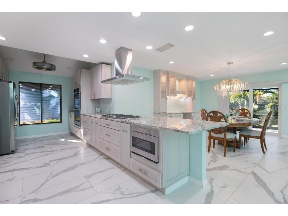 238 Lookout Point Drive Osprey FL 34229 A4671468 image2