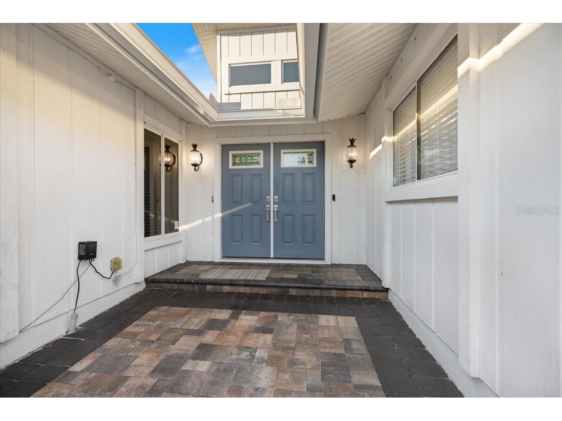 238 Lookout Point Drive Osprey FL 34229 A4671468 image8