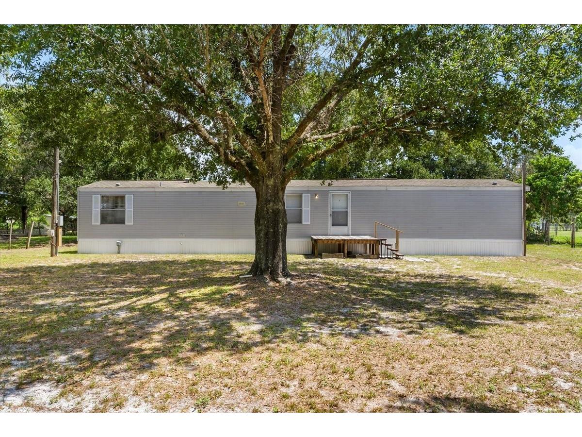 238 Luke Street Frostproof FL 33843 P4936323 image1