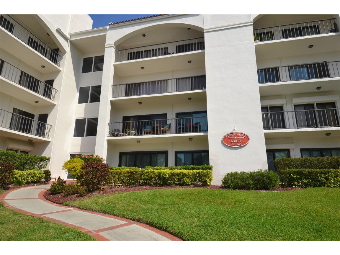 238 Mariner Drive Tarpon Springs FL 34689 U8194994 image1