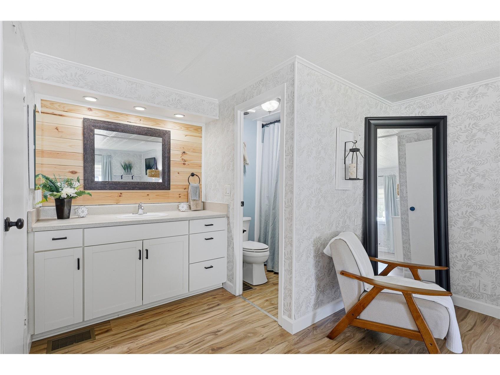 238 Palm Air Drive Osprey FL 34229 A4689837 image23