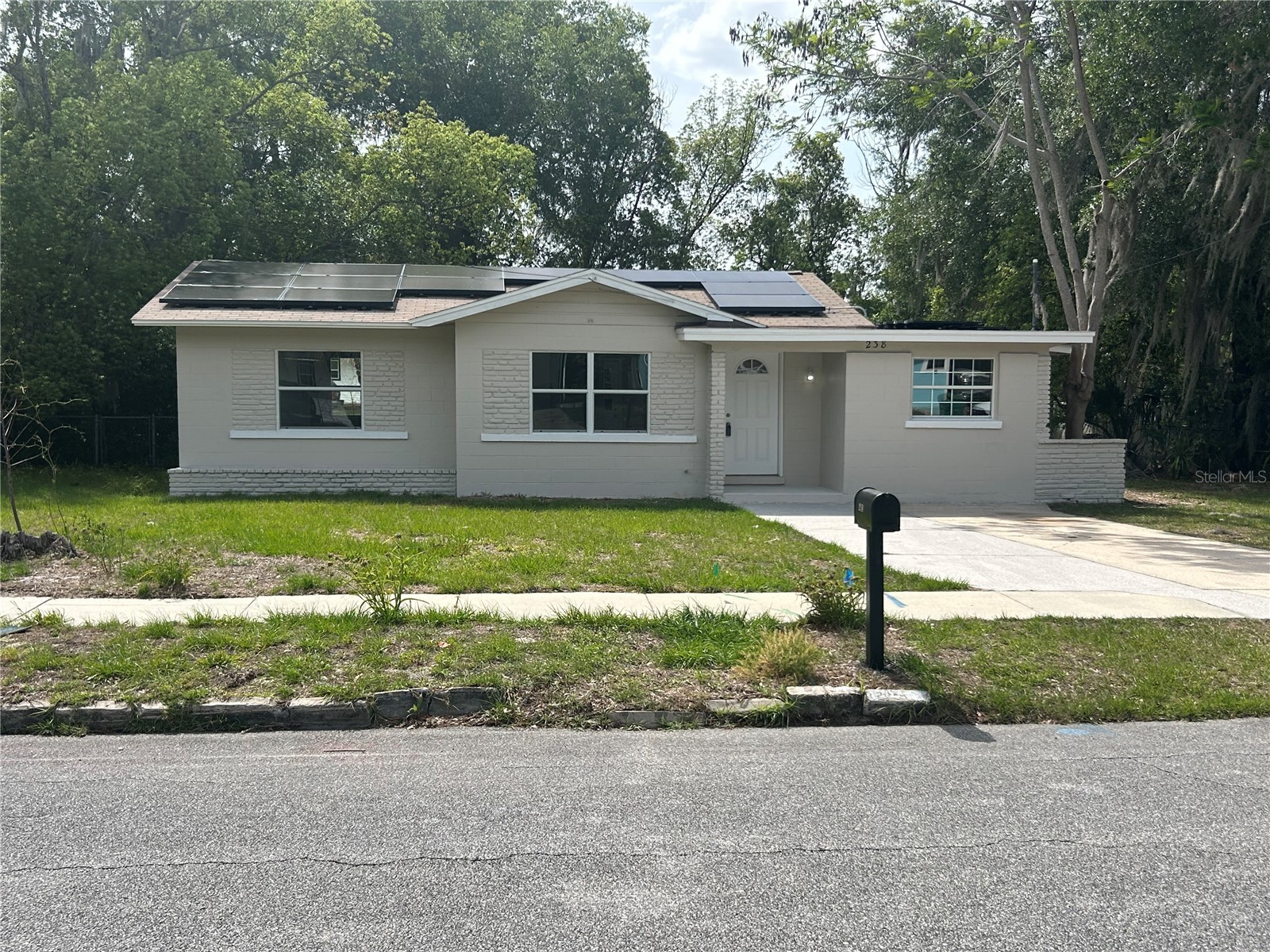 238 S Marydell Avenue Deland FL 32720 V4948641 image1
