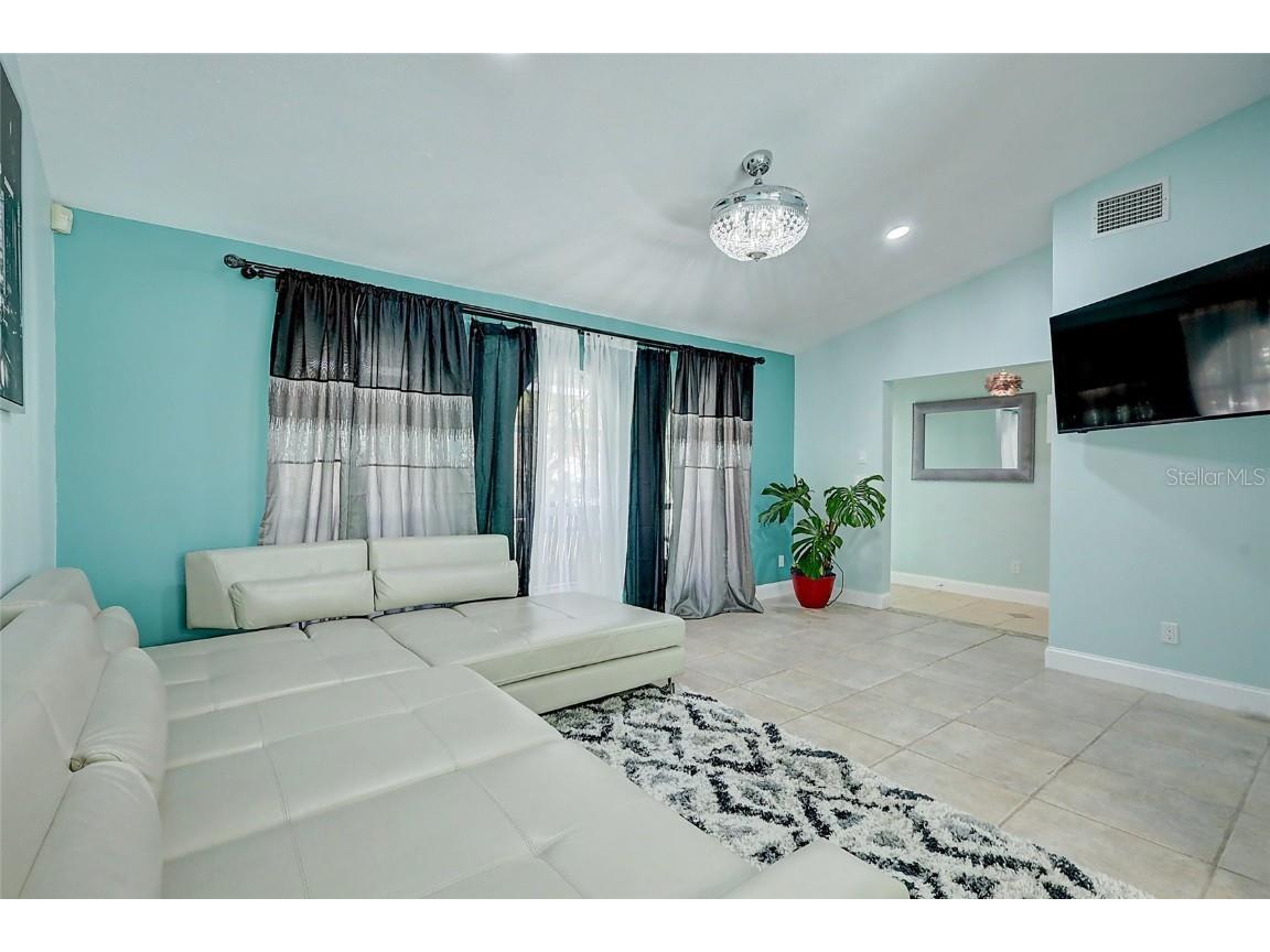 238 SW Grove Avenue Port Saint Lucie FL 34983 OM712161 image7