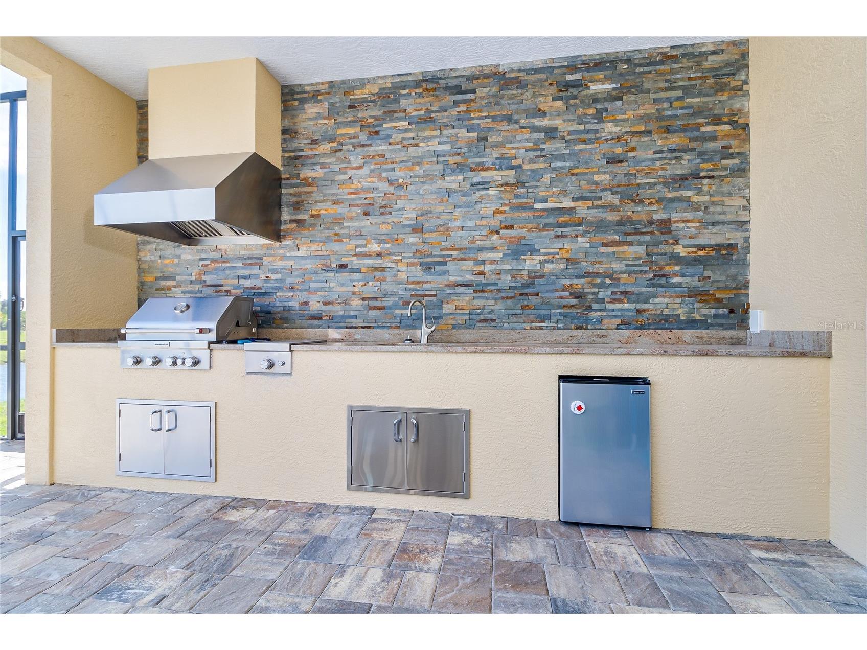 238 W Pine Valley Lane Rotonda West FL 33947 C7520672 image4
