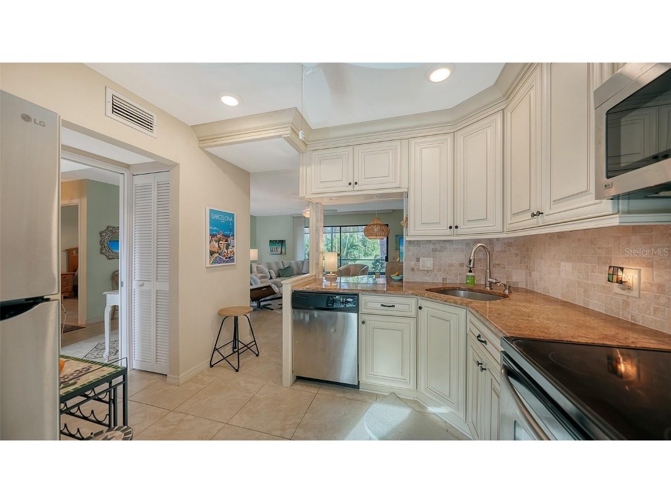 238 Woodland Drive #238 Osprey FL 34229 N6140863 image8