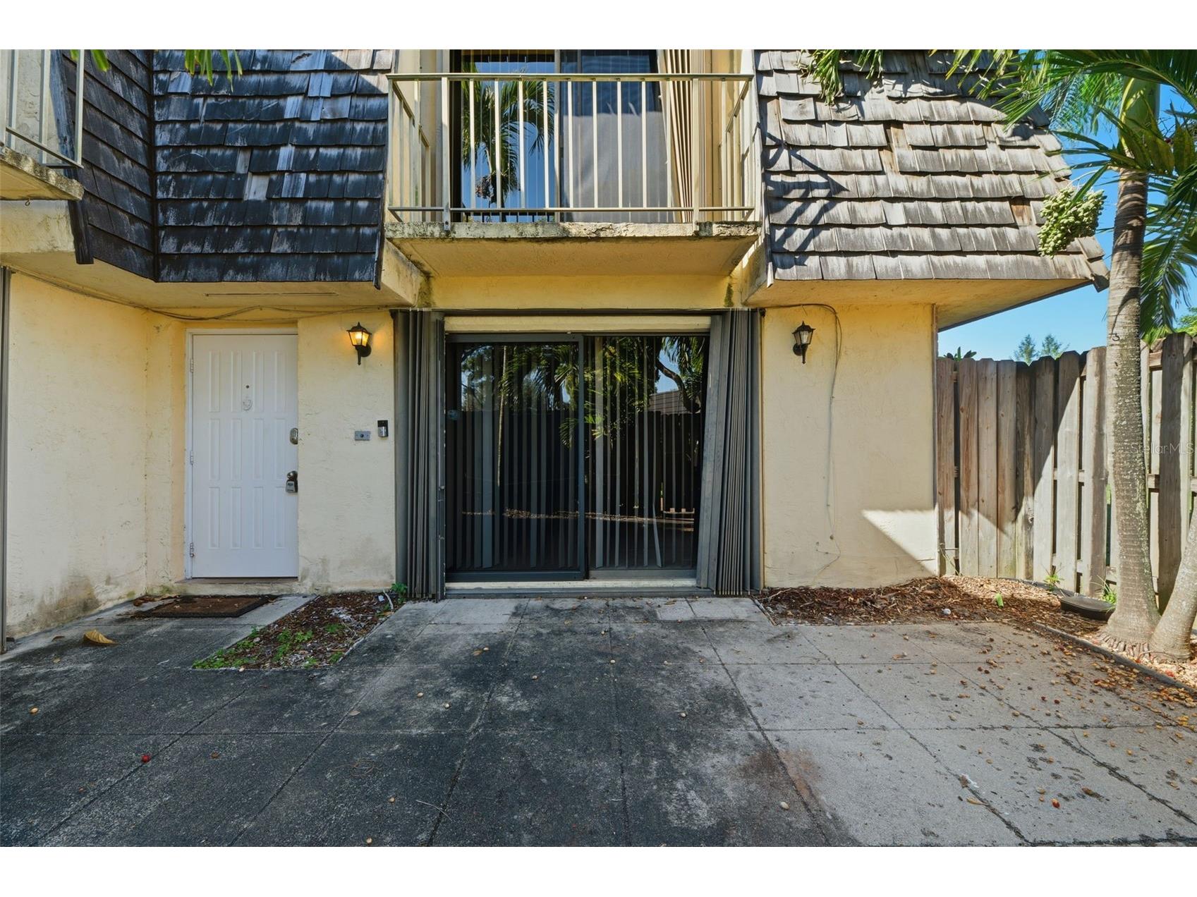 238 Woodland Road Palm Springs FL 33461 O6368243 image1