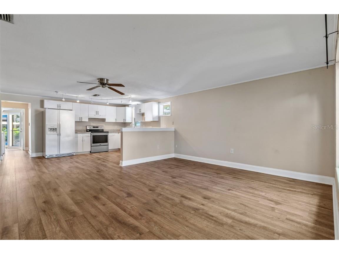 2380 Bay St Sarasota FL 34237 A4670064 image10