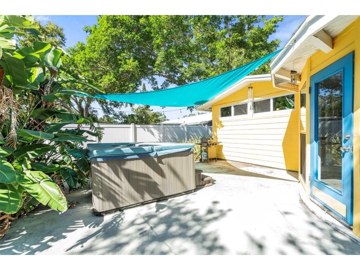 2380 Bay St Sarasota FL 34237 A4670064 image35