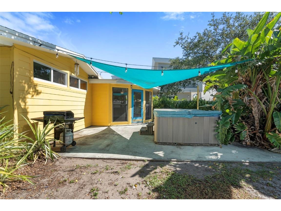 2380 Bay St Sarasota FL 34237 A4670064 image36