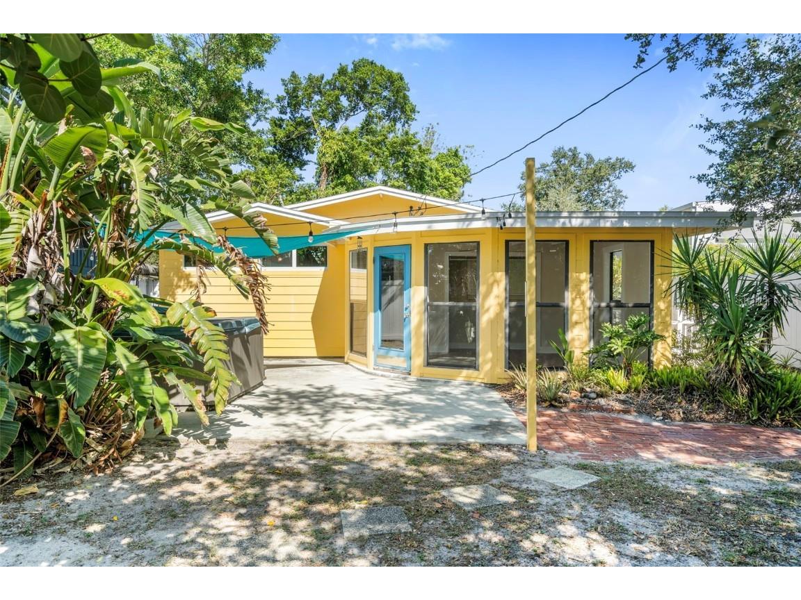 2380 Bay St Sarasota FL 34237 A4670064 image39