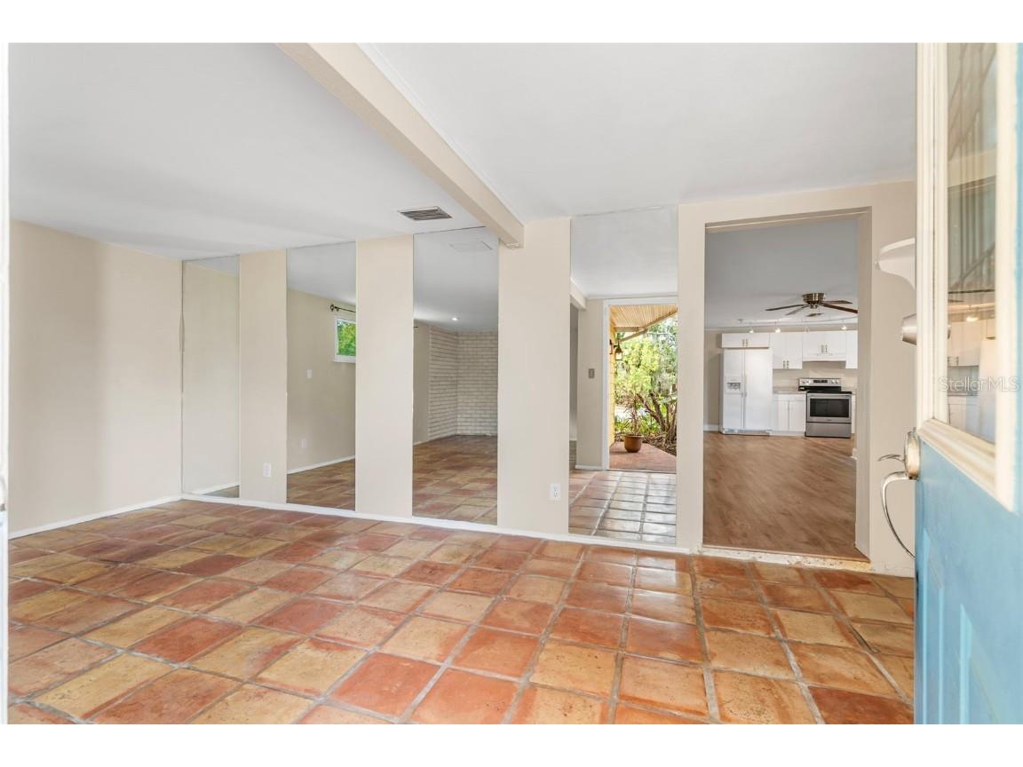 2380 Bay St Sarasota FL 34237 A4670064 image6