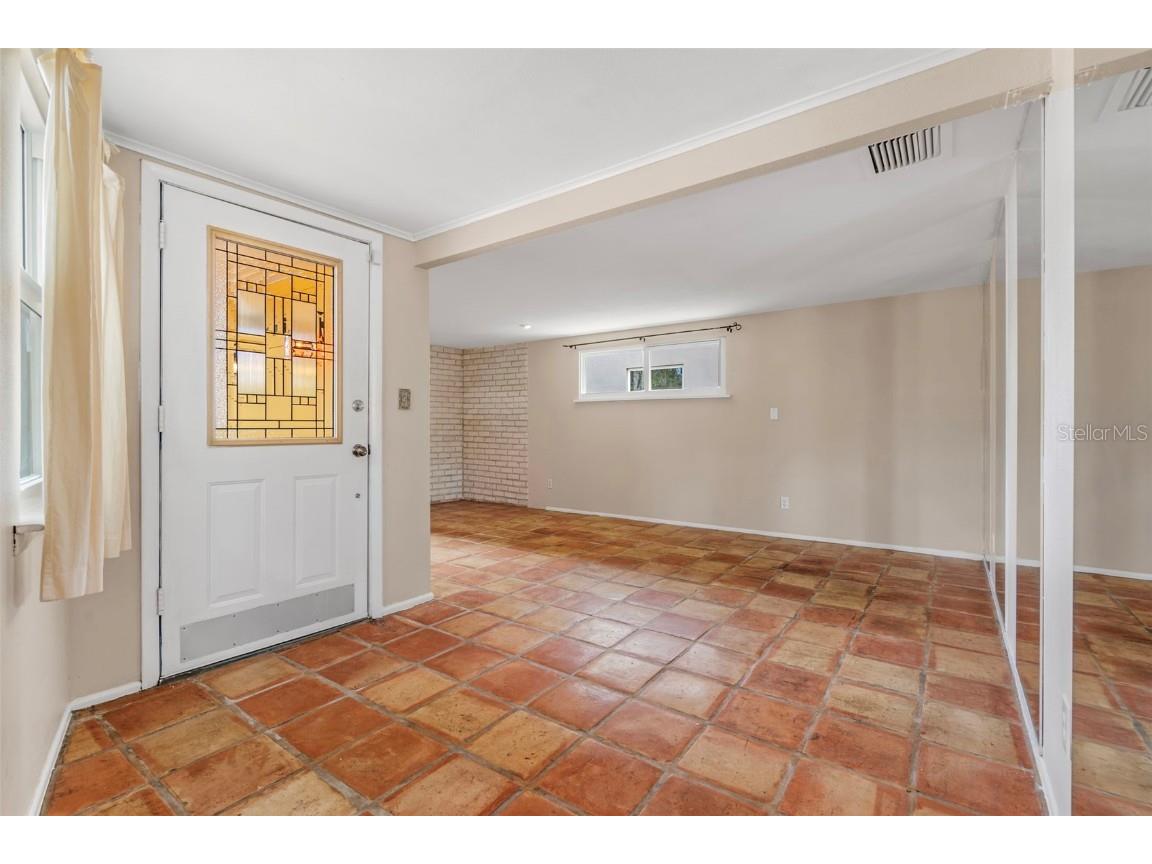 2380 Bay St Sarasota FL 34237 A4670064 image7