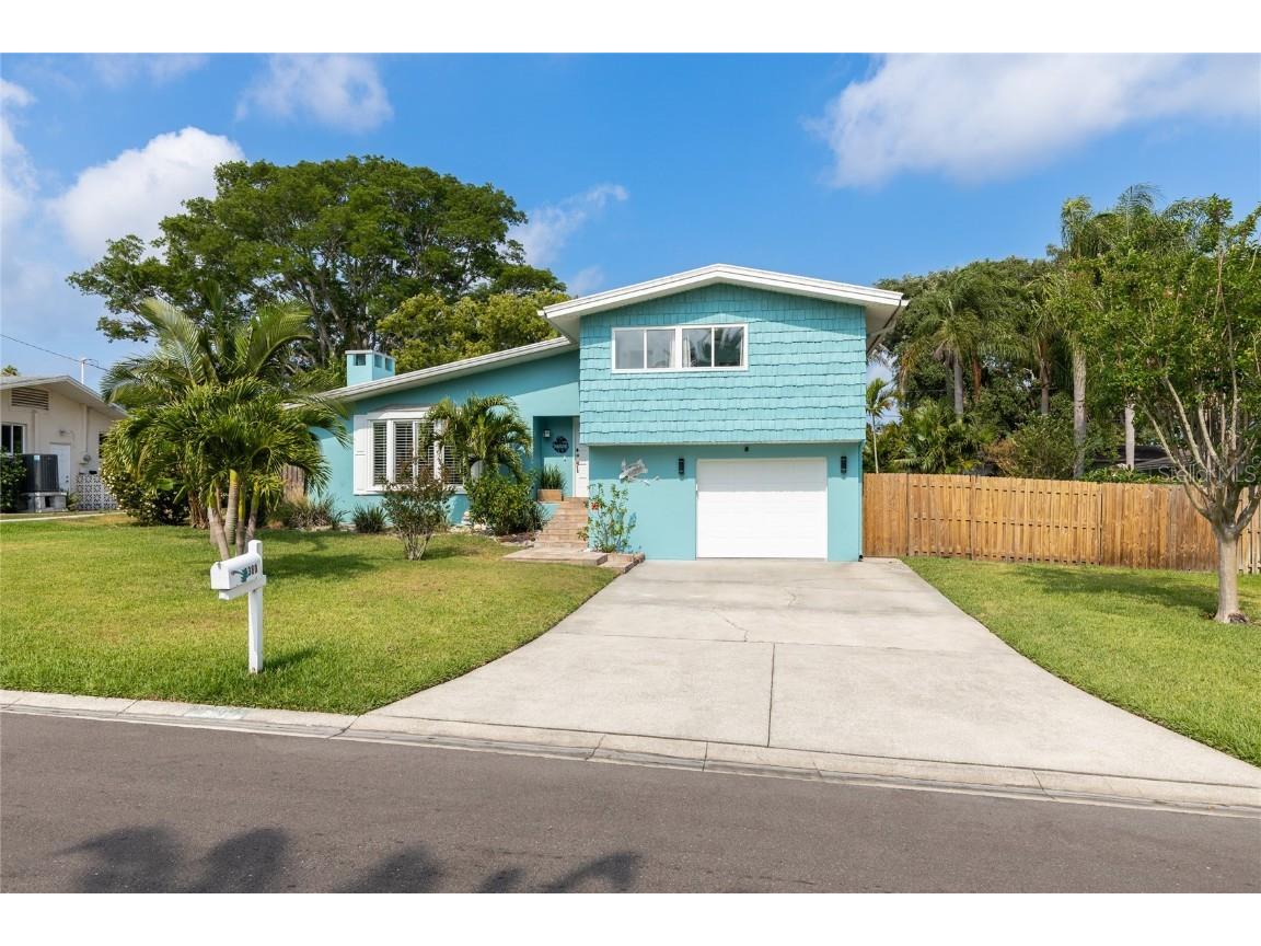 2380 Harrison Dr Dunedin FL 34698 U8243027 image1