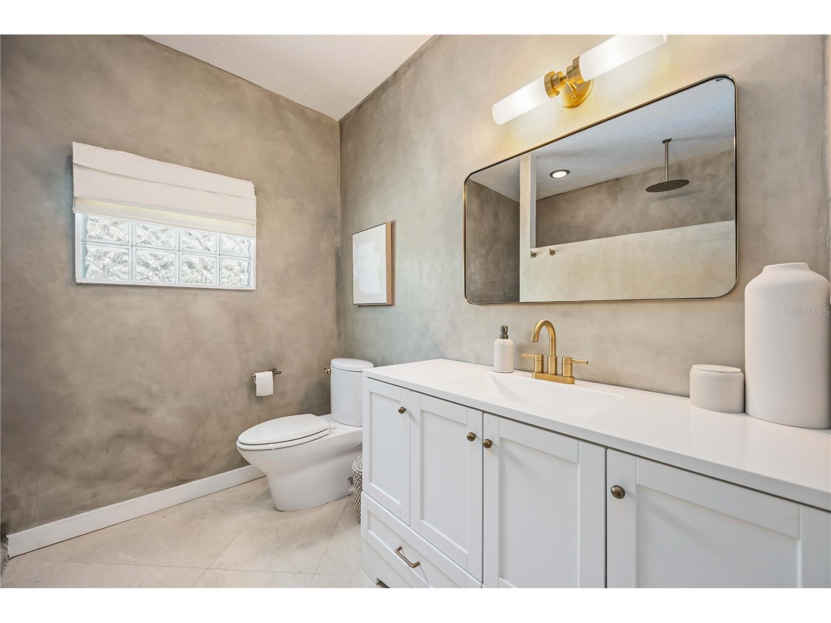 2381 Florinda Street Sarasota FL 34231 A4685950 image17