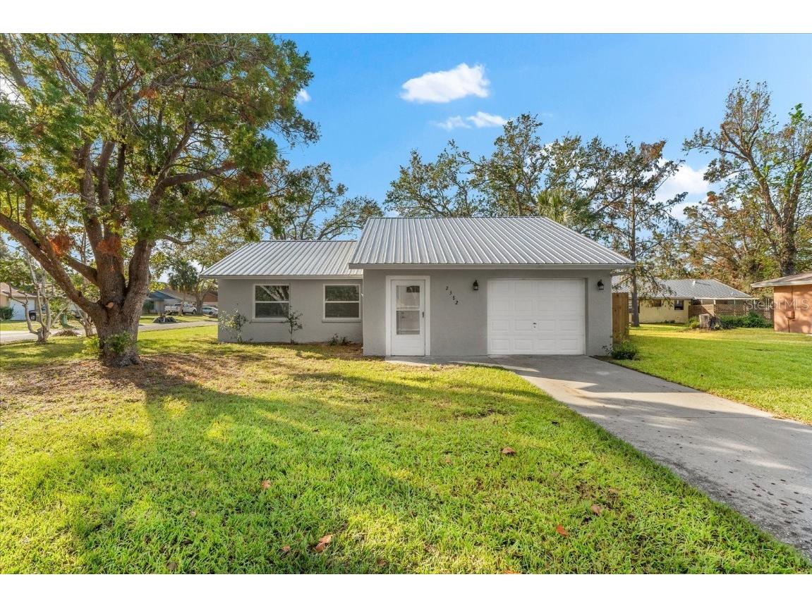 2382 Spring Oaks Court Sarasota FL 34234 A4627615 image1