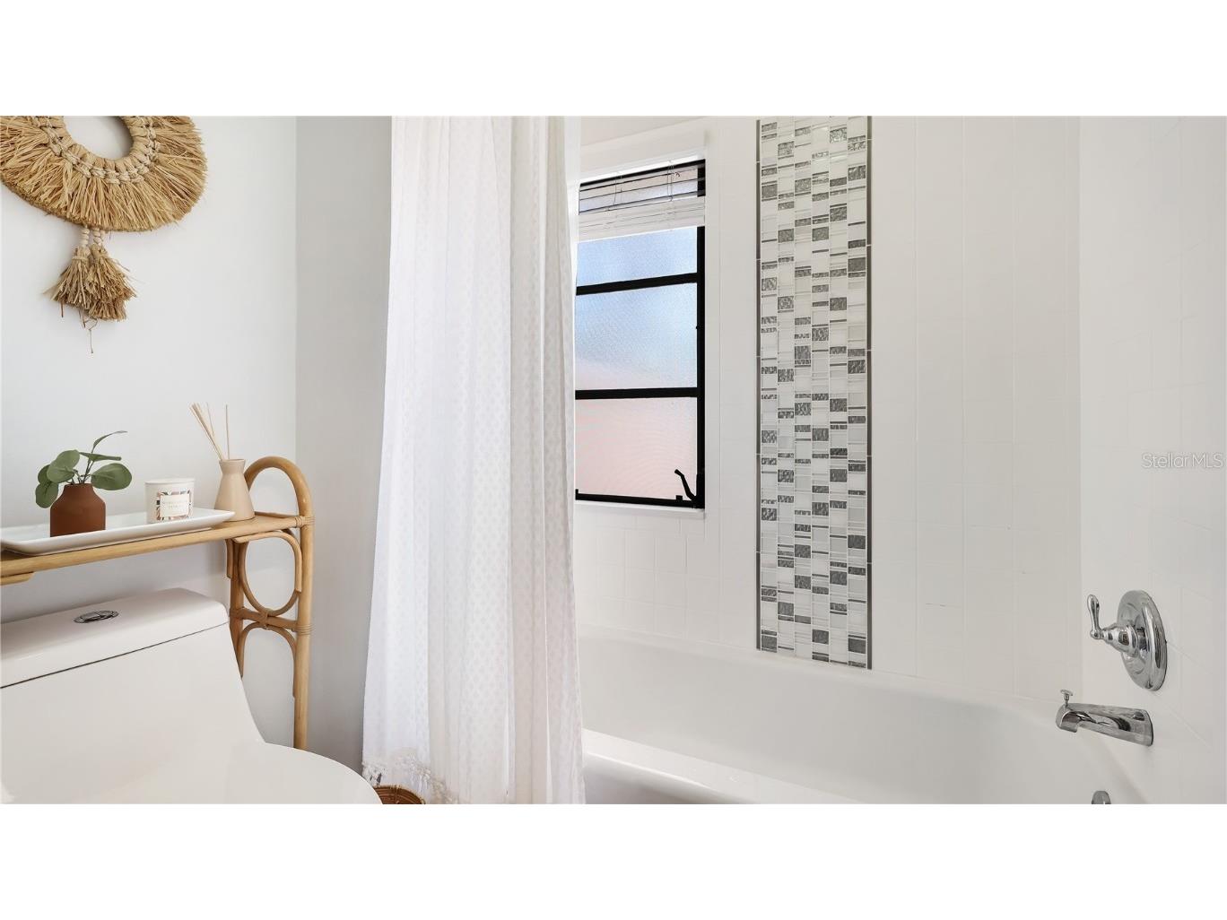 2383 Lakeside Mews #D3 Sarasota FL 34235 A4655461 image18