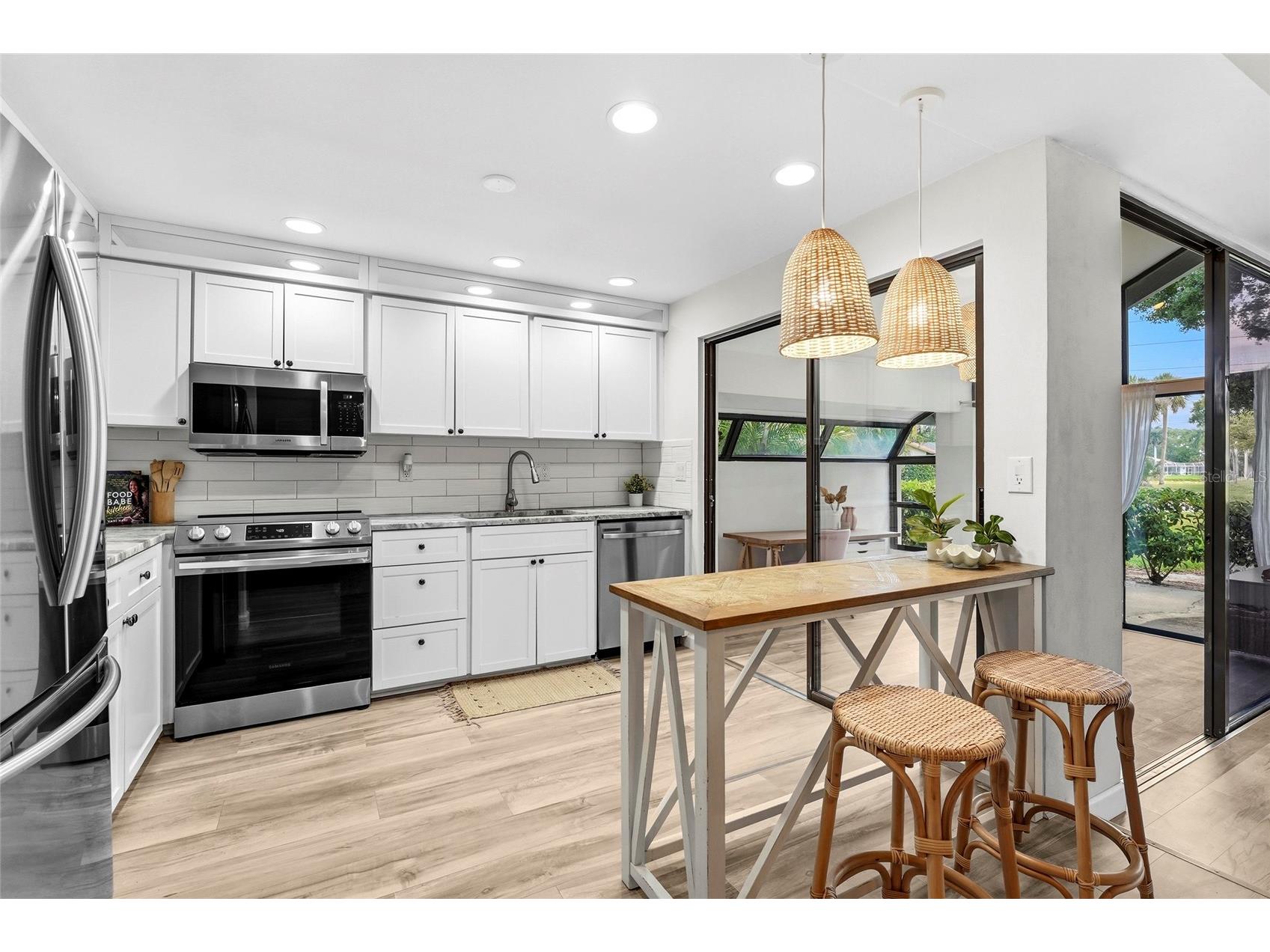 2383 Lakeside Mews #D3 Sarasota FL 34235 A4693236 image6