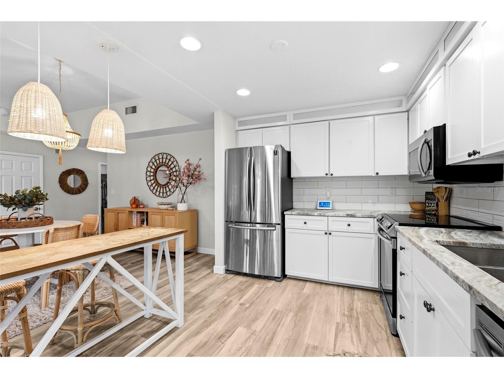 2383 Lakeside Mews #D3 Sarasota FL 34235 A4693236 image7
