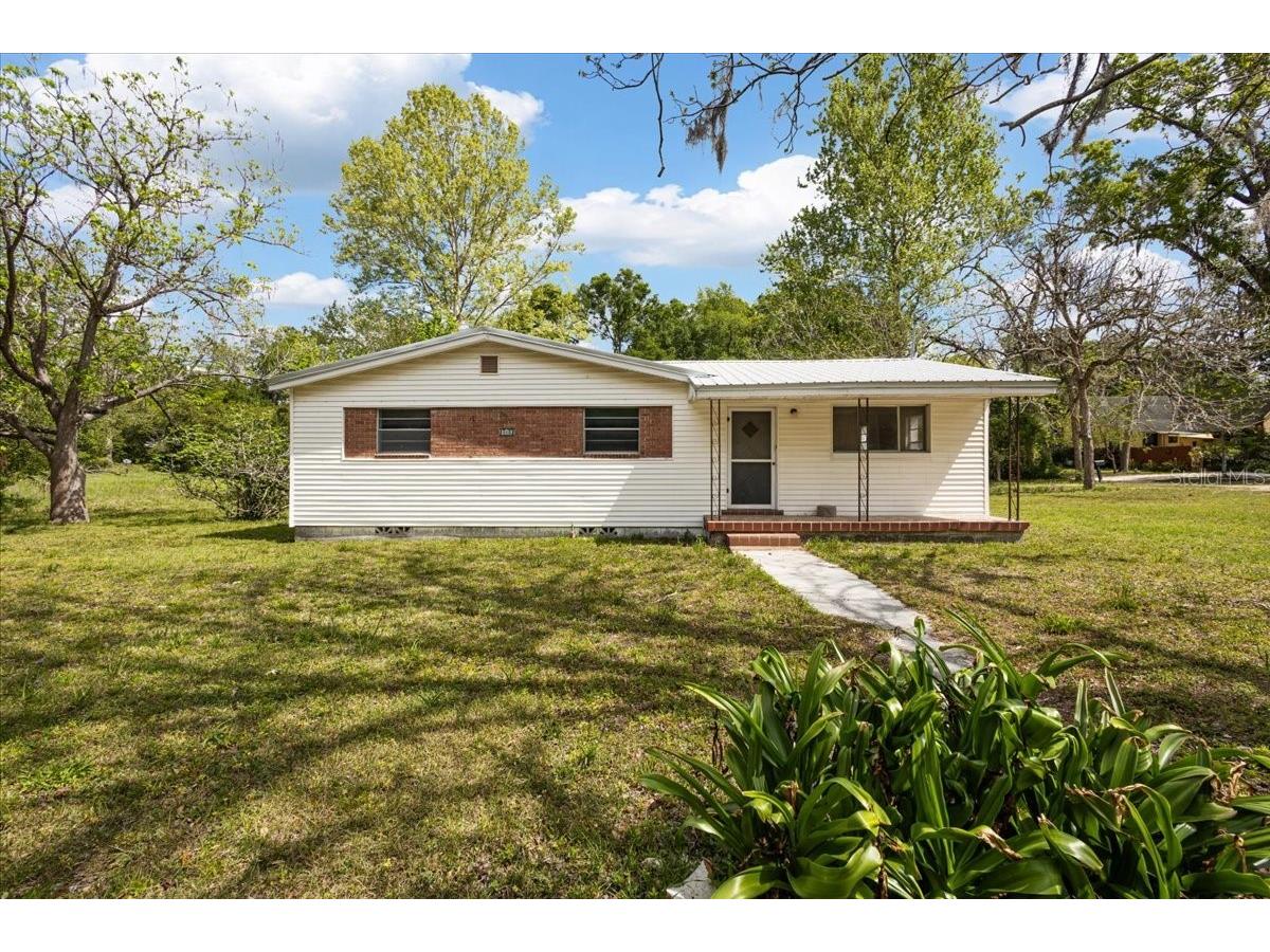 23832 NW 183rd Road High Springs FL 32643 W7885636 image1