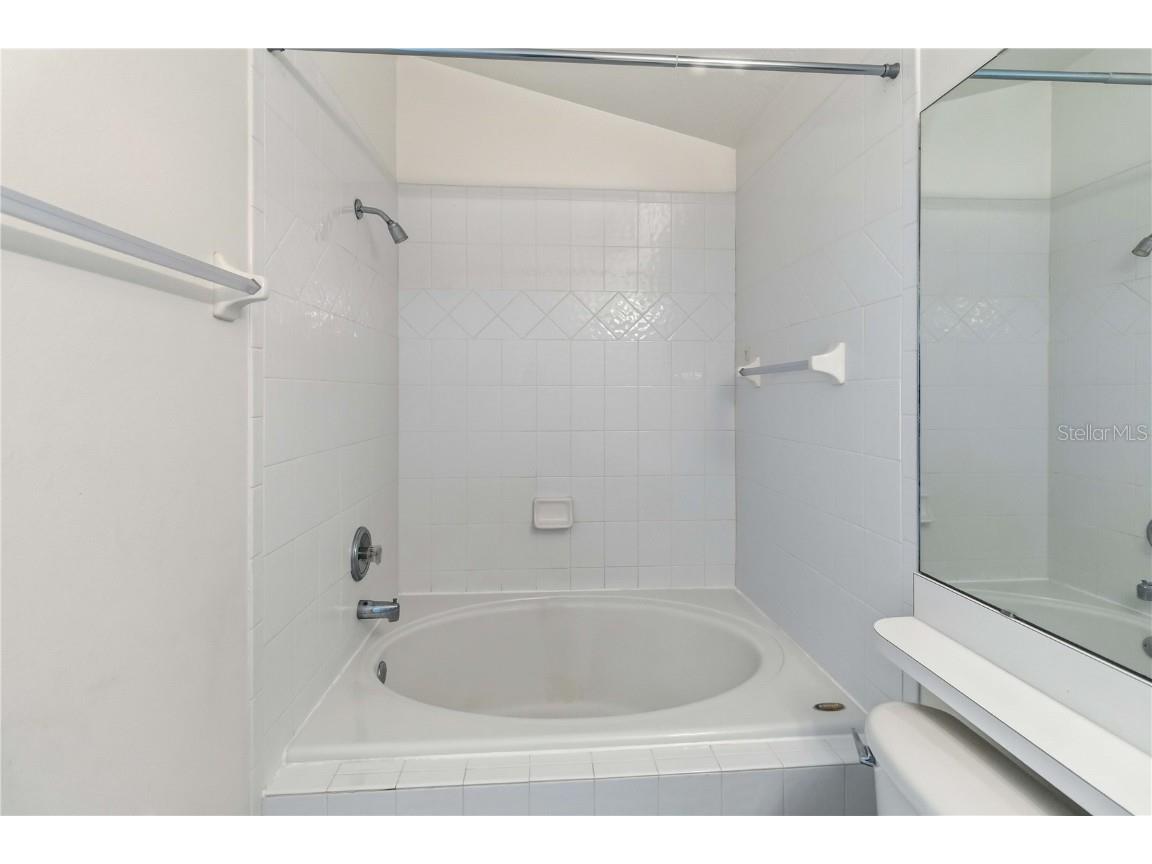 2384 Flamingo Lakes Drive Kissimmee FL 34743 O6361641 image17