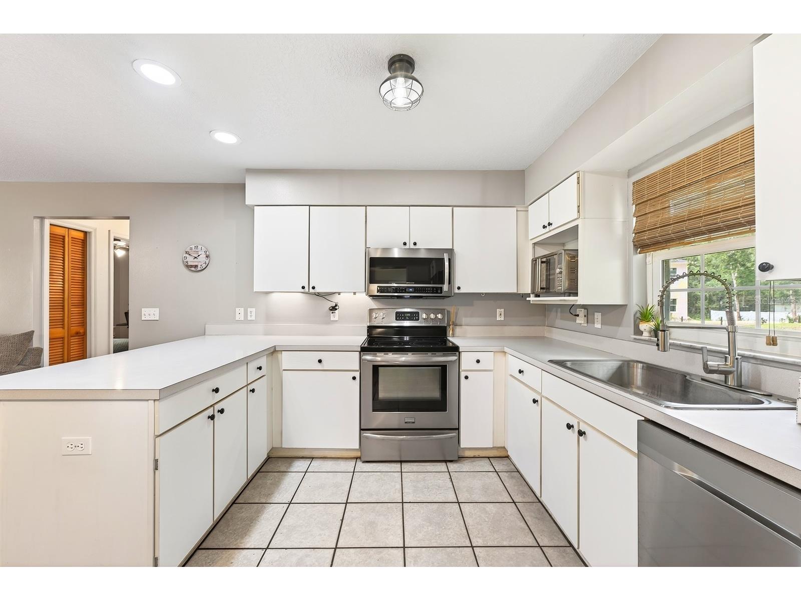 2385 Lake Pickett Road Orlando FL 32826 O6414250 image7