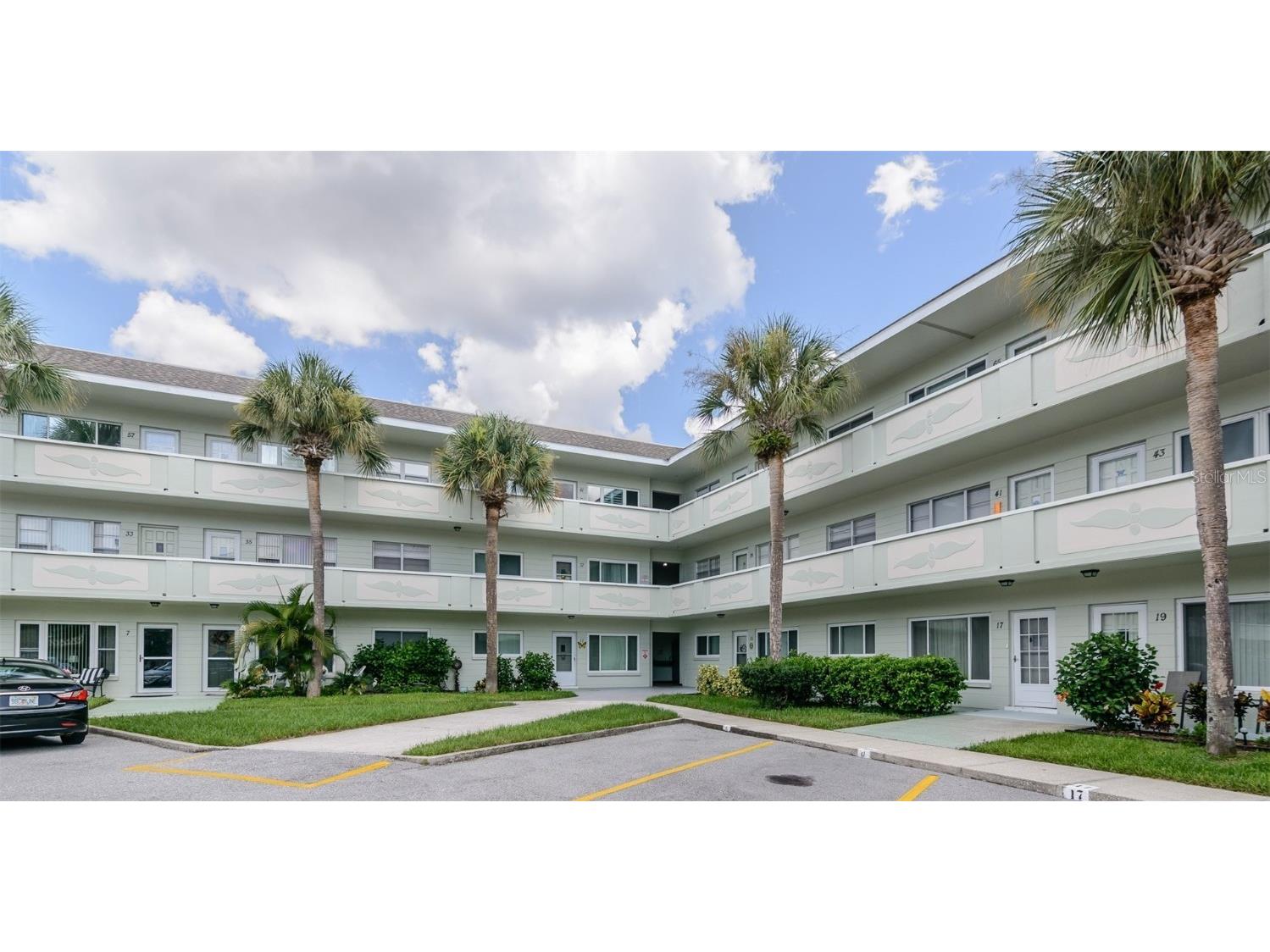 2385 Tahitian Lane #61 Clearwater FL 33763 U8252319 image1