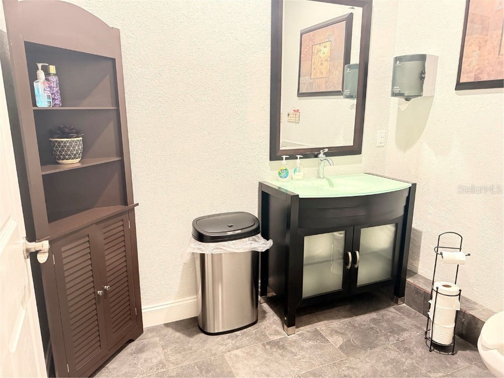 2385 Tampa Road Palm Harbor FL 34683 TB8422052 image19