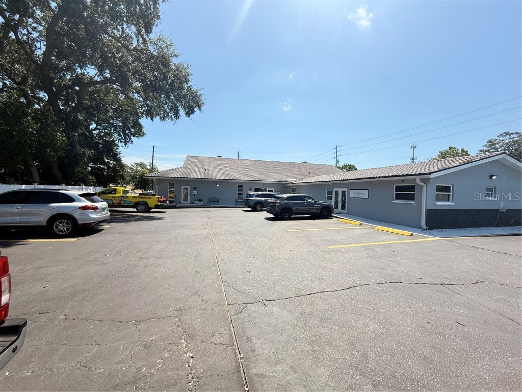 2385 Tampa Road Palm Harbor FL 34683 TB8422052 image5