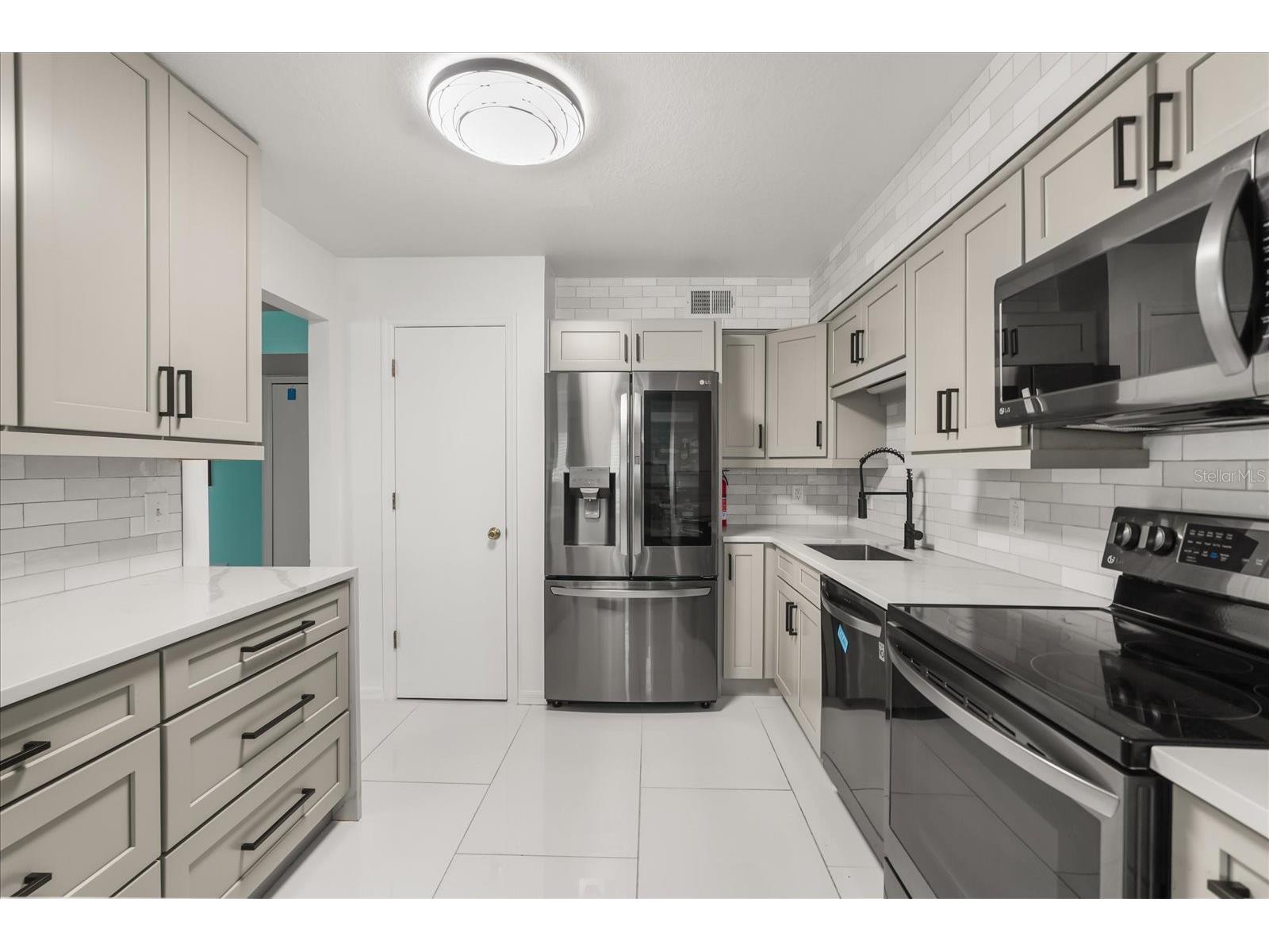 2386 Bridle Path Lane #8 Orlando FL 32812 O6395549 image7