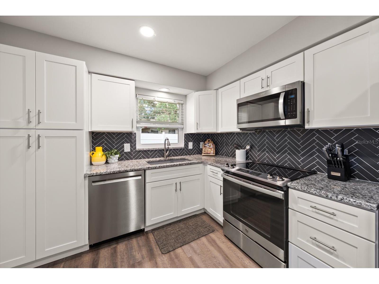 2388 Jones Drive Dunedin FL 34698 TB8496701 image9