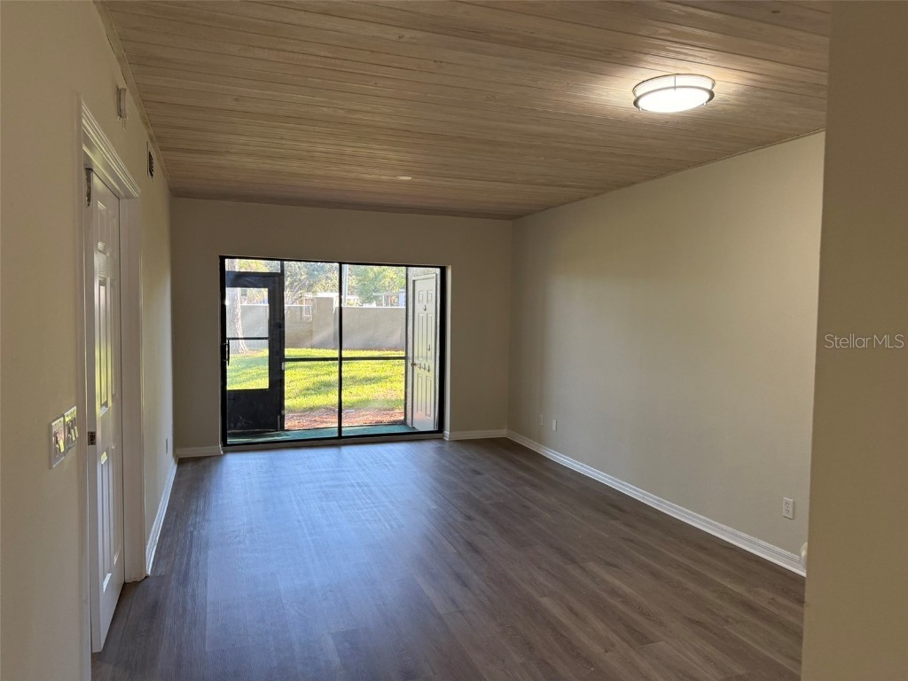 2388 Lake Heather Heights Court #104 Dunedin FL 34698 TB8446277 image3